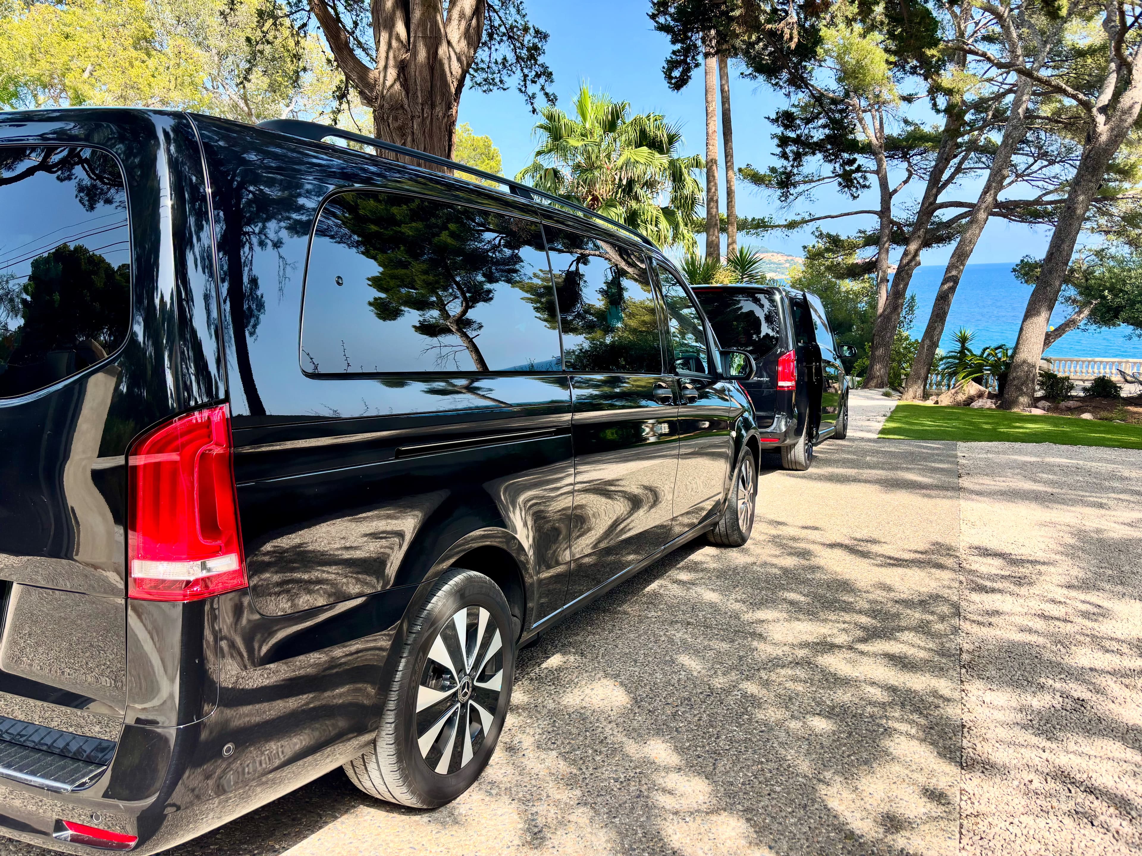 Tour touristique privé avec chauffeur en Provence et Côte d’Azur – AXL Limousine